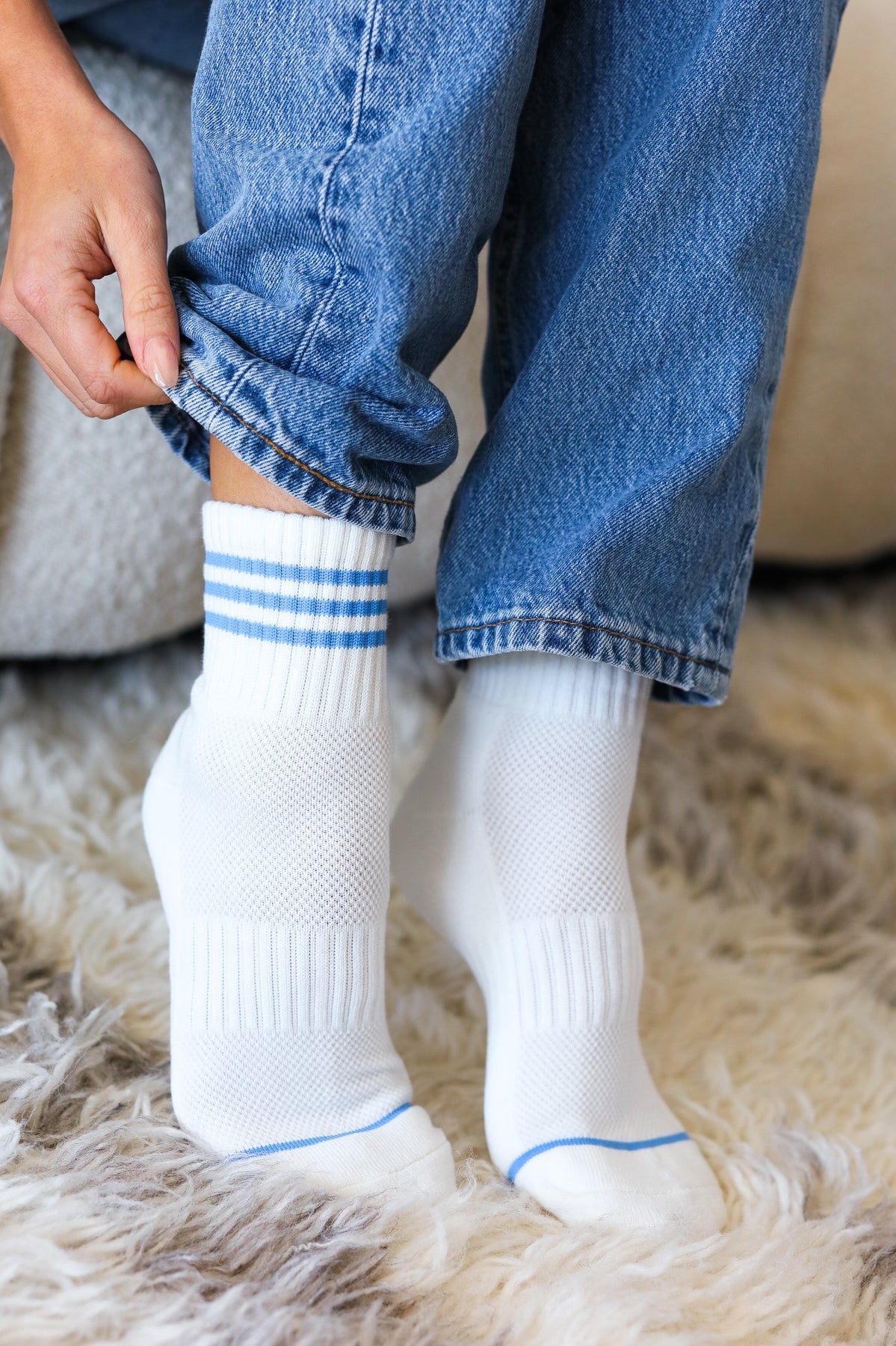 White & Blue Sporty Ankle Socks ICON