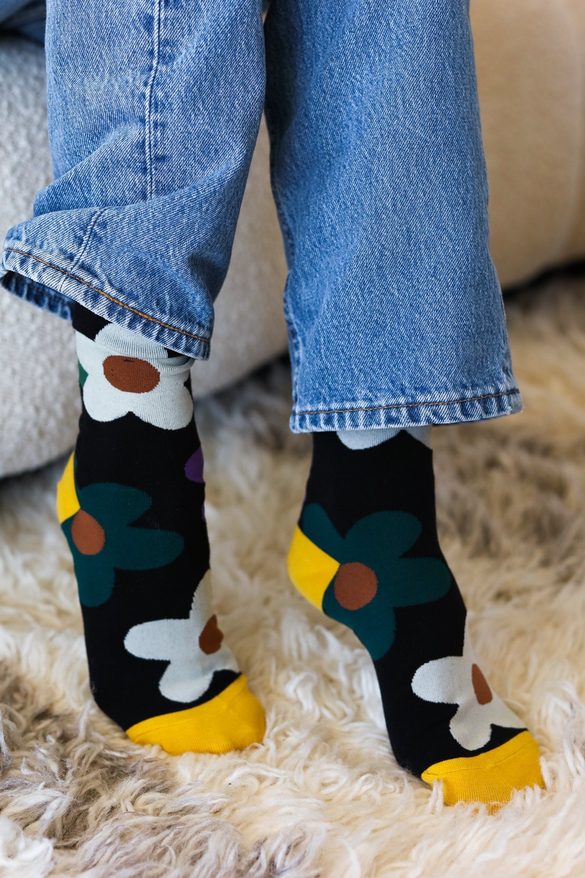 Black Floral Ankle Socks MO:VINT