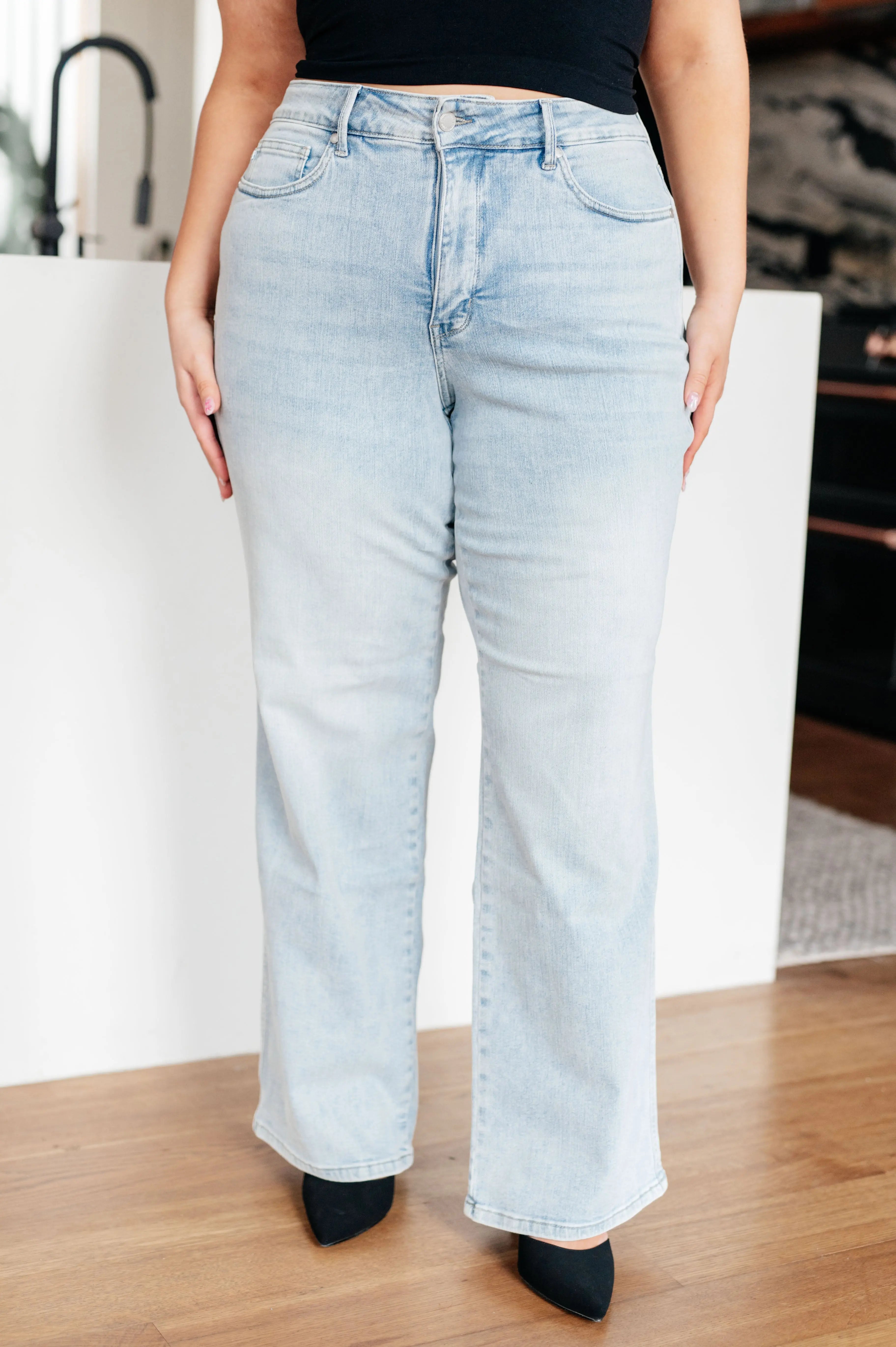 Brooke High Rise Control Top Vintage Wash Straight Jeans Ave Shops