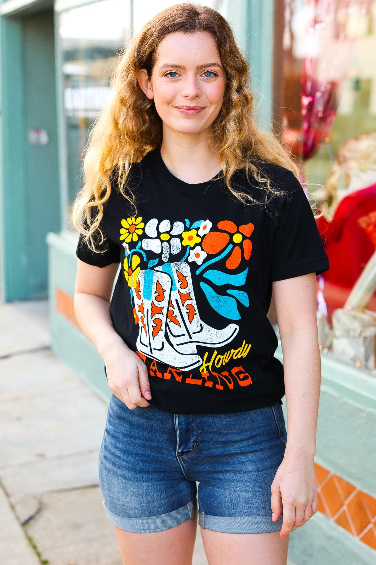 Black Cotton HOWDY DARLING Graphic Tee BOU TEE QUE