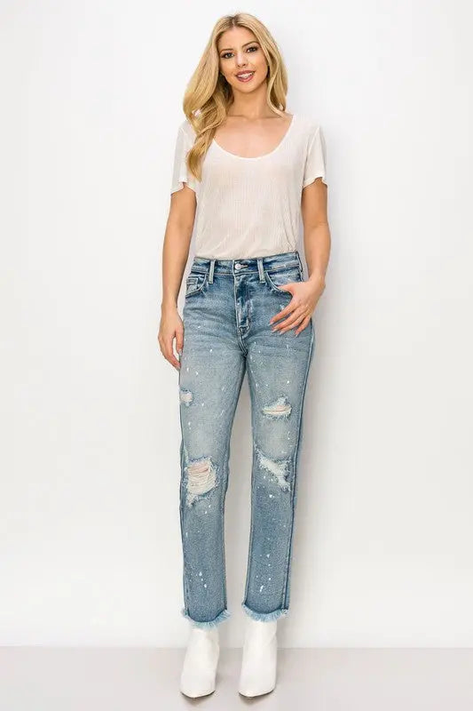 HIGH RISE DISTRESSED STRAIGHT WITH FRAY HEM JEANS Artemis Vintage