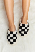 Melody Checkered Print Plush Slide Slippers Trendsi