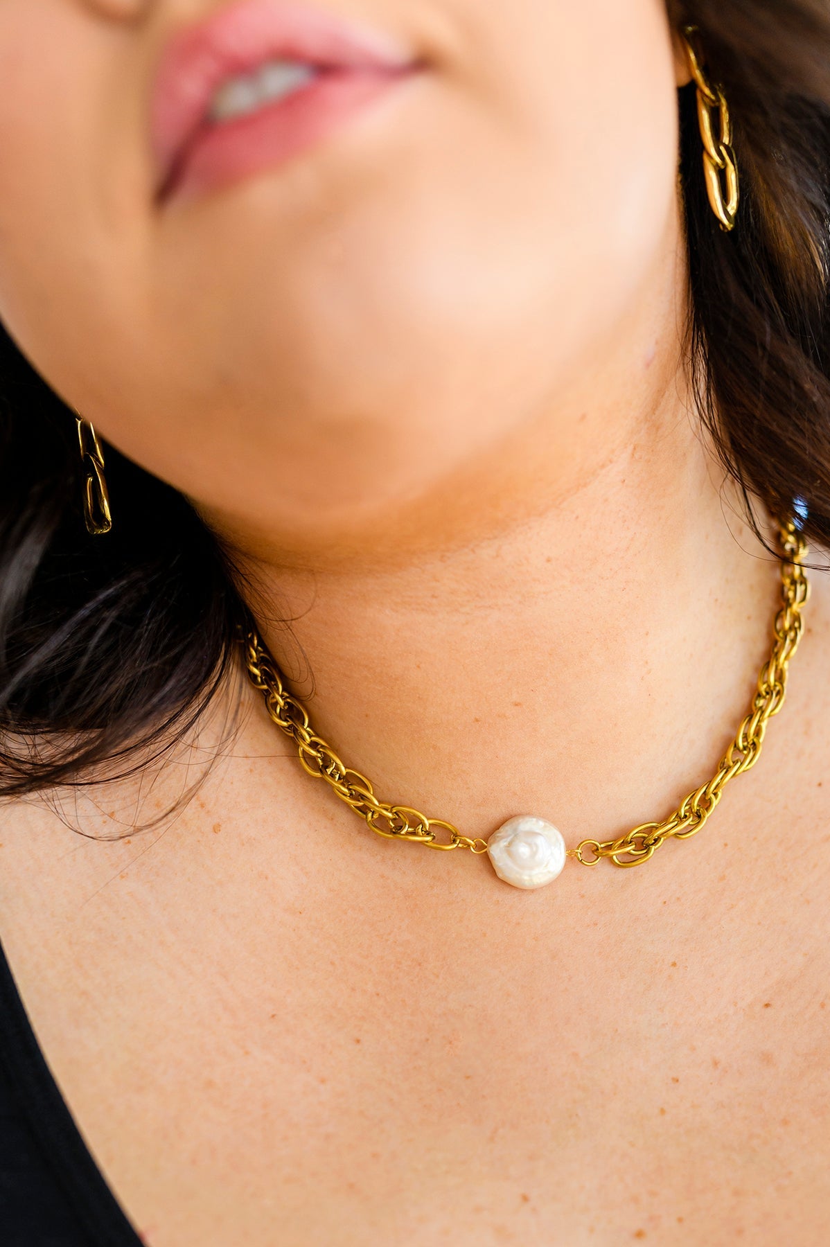 Ocean's Gold Shell Pendant Necklace Ave Shops