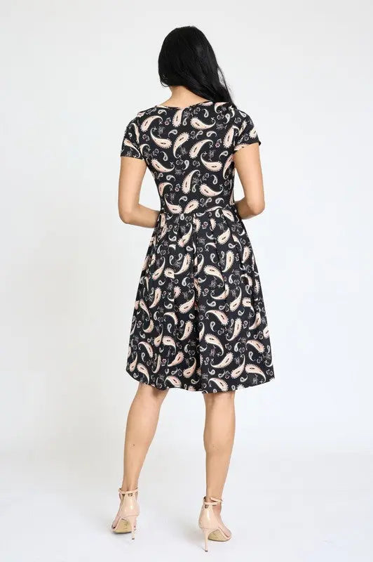 Paisley Short Sleeve Pleated Midi Dress EG fashion