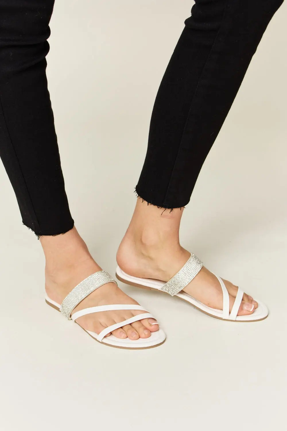 WILD DIVA Rhinestone Strappy Flat Sandals Trendsi