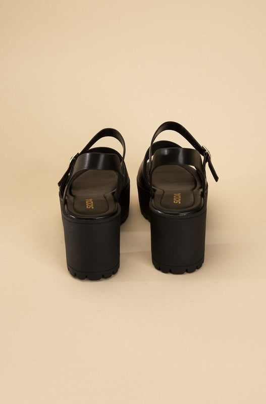 STACIE-S Platform Sandals Fortune Dynamic