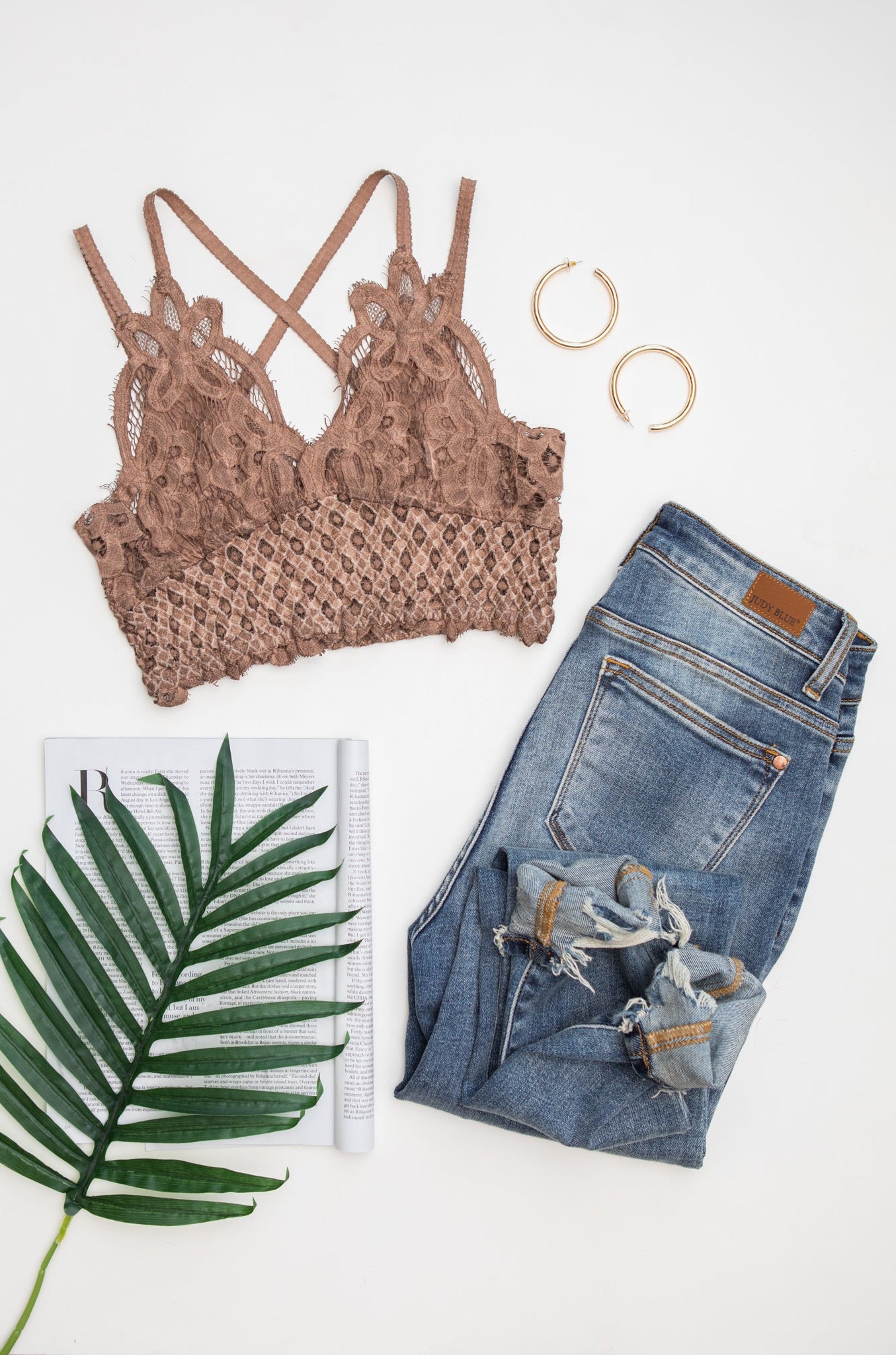 Live In Lace Bralette in Mauve Ave Shops