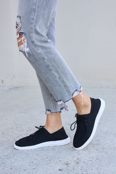Forever Link Flat Round Toe Lace-Up Sneakers Trendsi