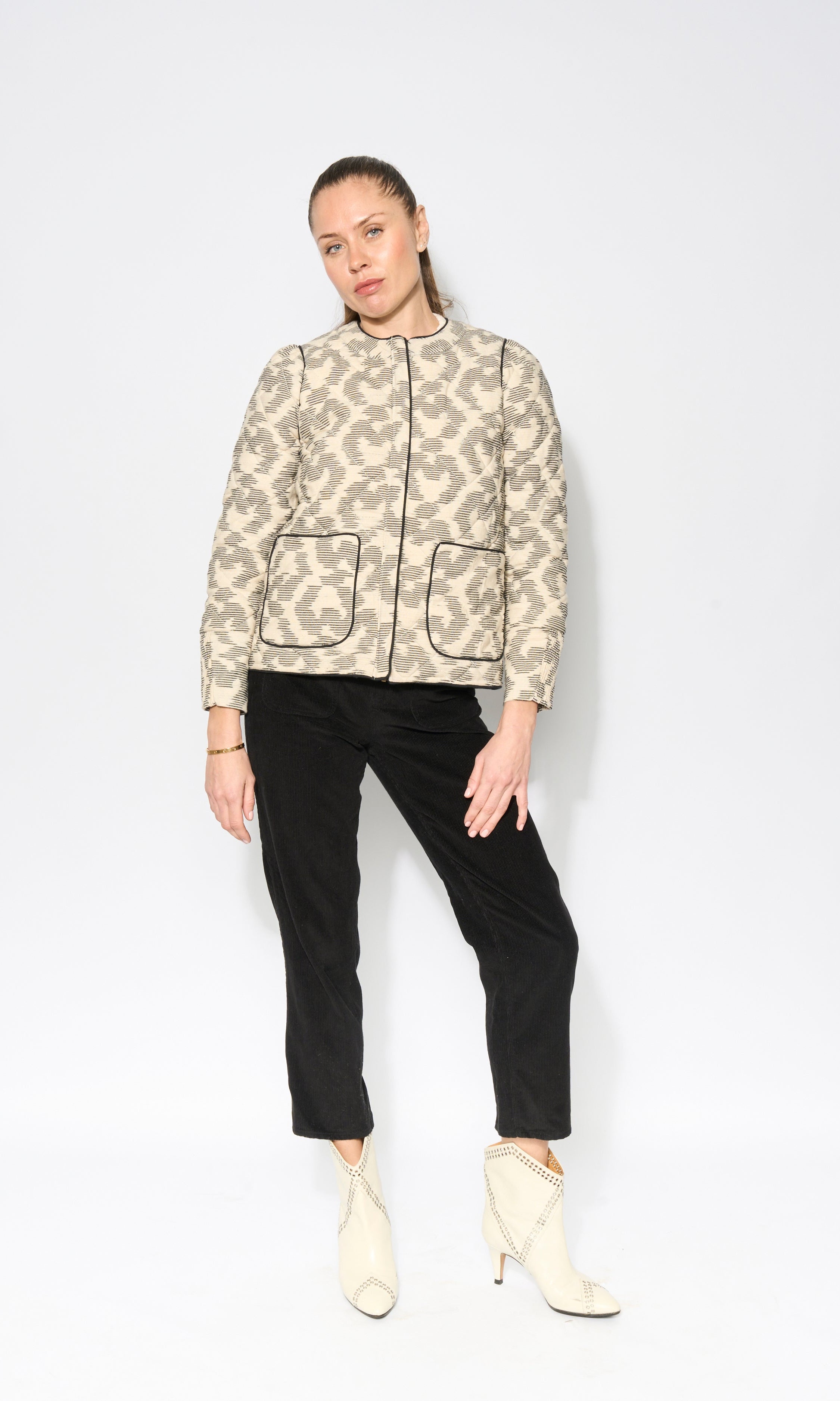 IKATE Quilted Jacket GILD