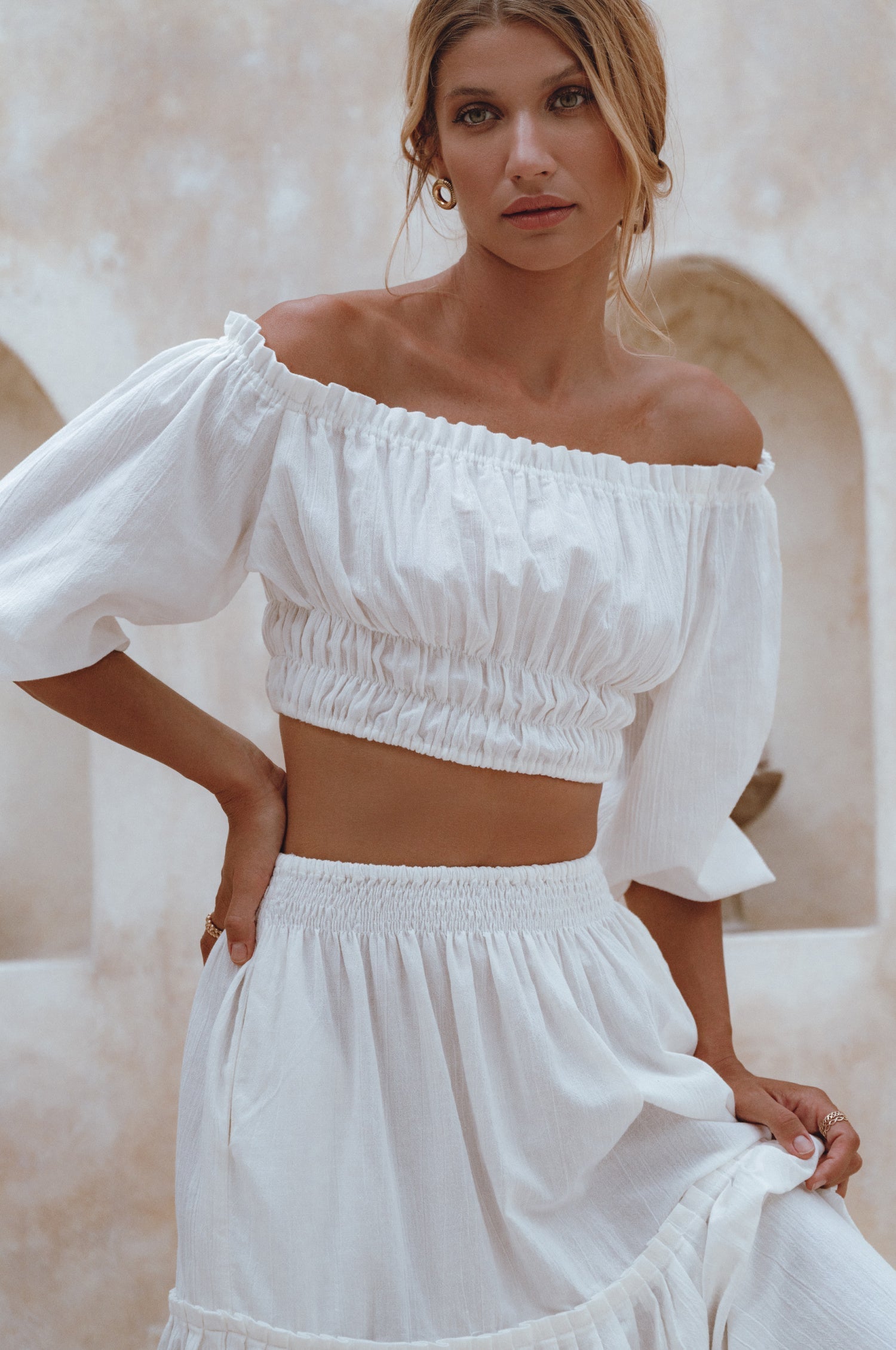 Annabelle Linen Cropped Top ELF
