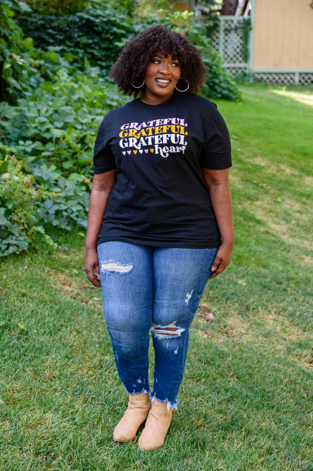 Grateful Heart Graphic T-Shirt In Black Ave Shops