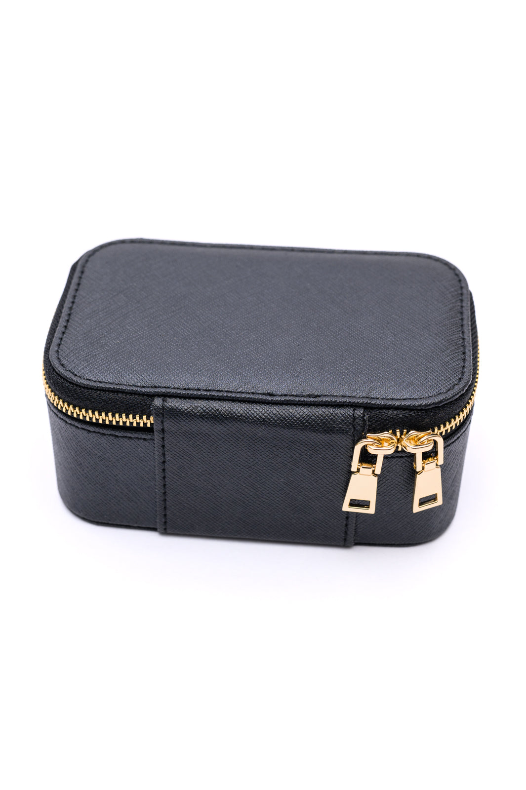 Travel Jewelry Case in Black Ave Shops
