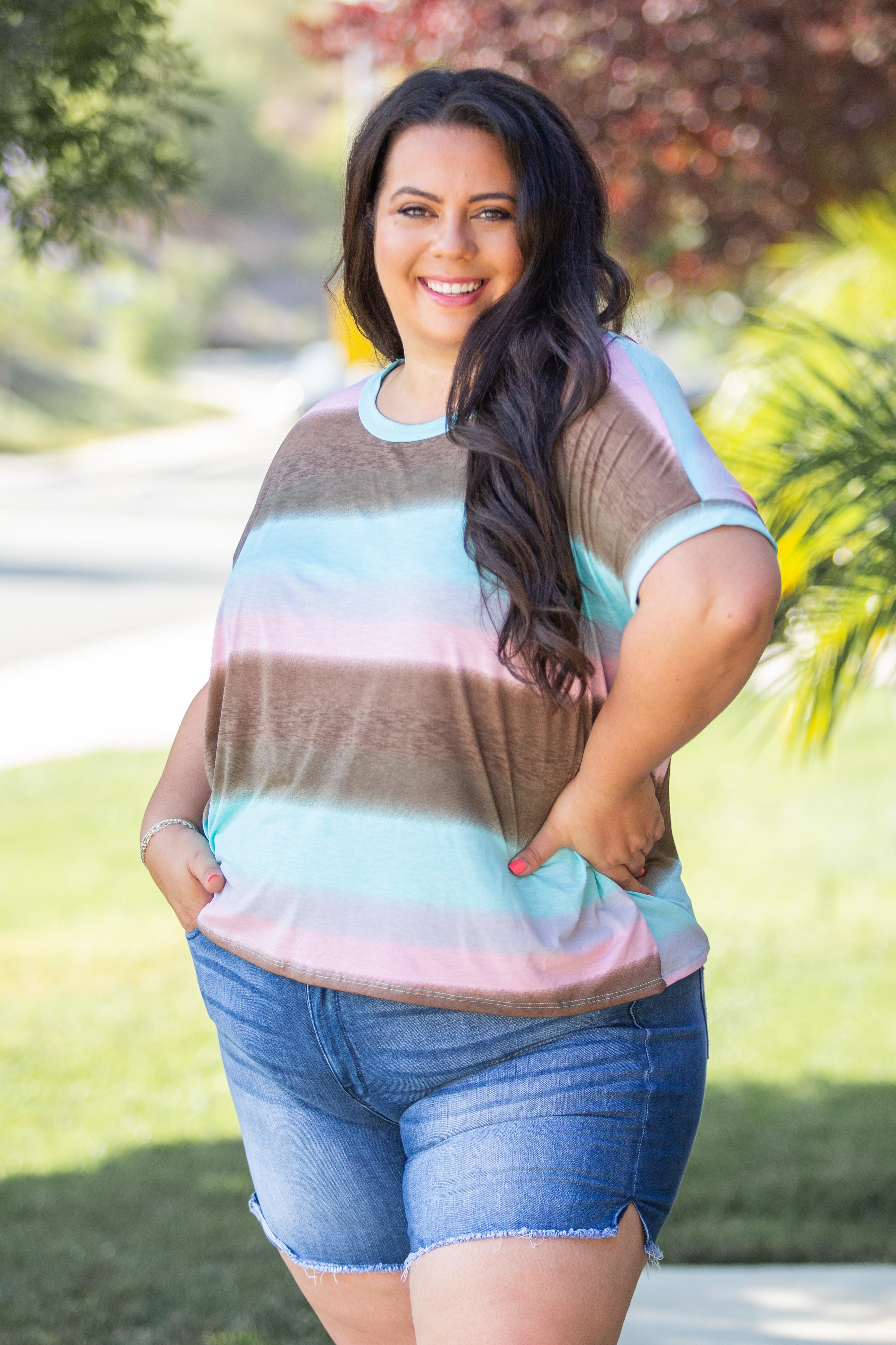 Gradiently Striped Boxy Tee Boutique Simplified