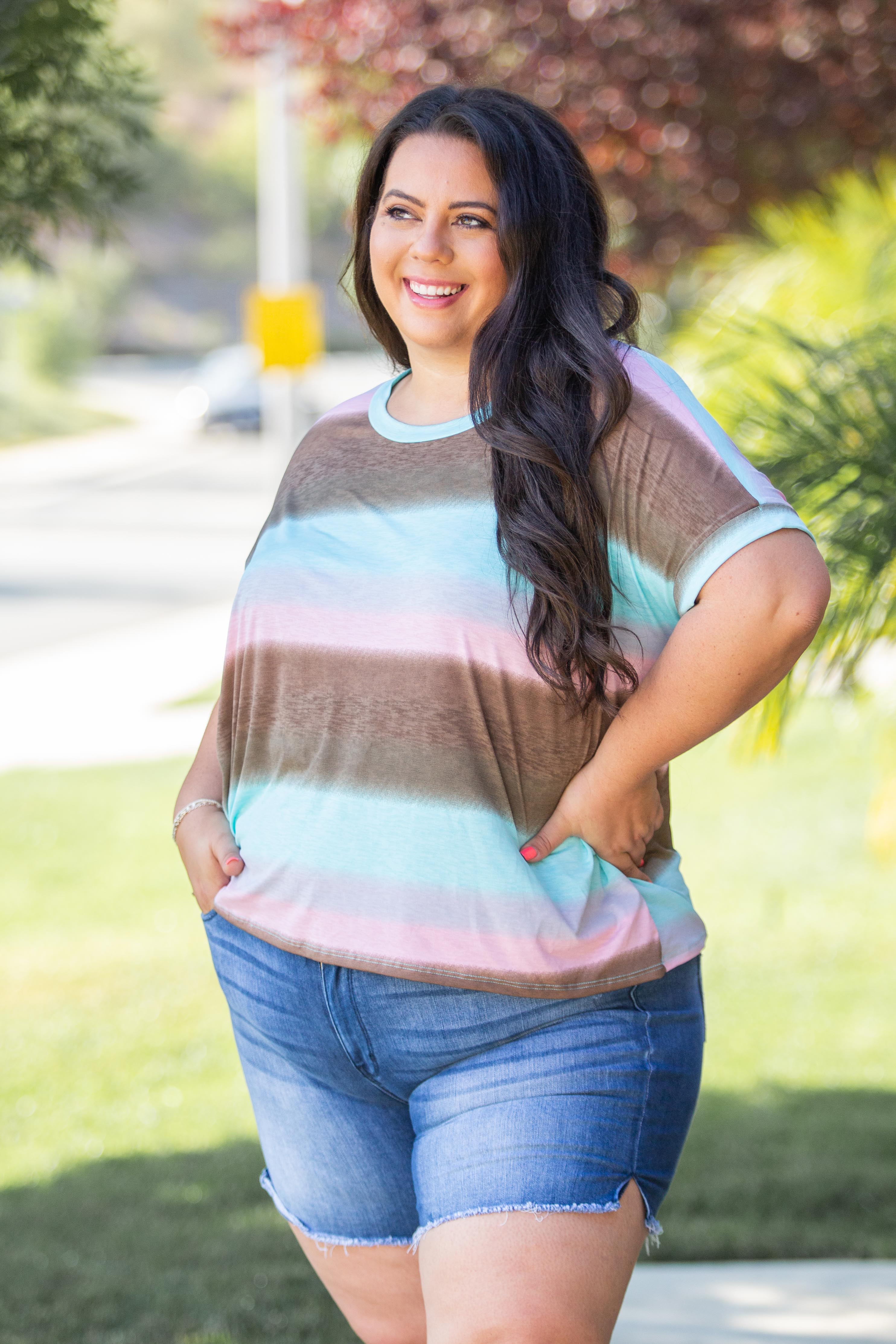 Gradiently Striped Boxy Tee Boutique Simplified