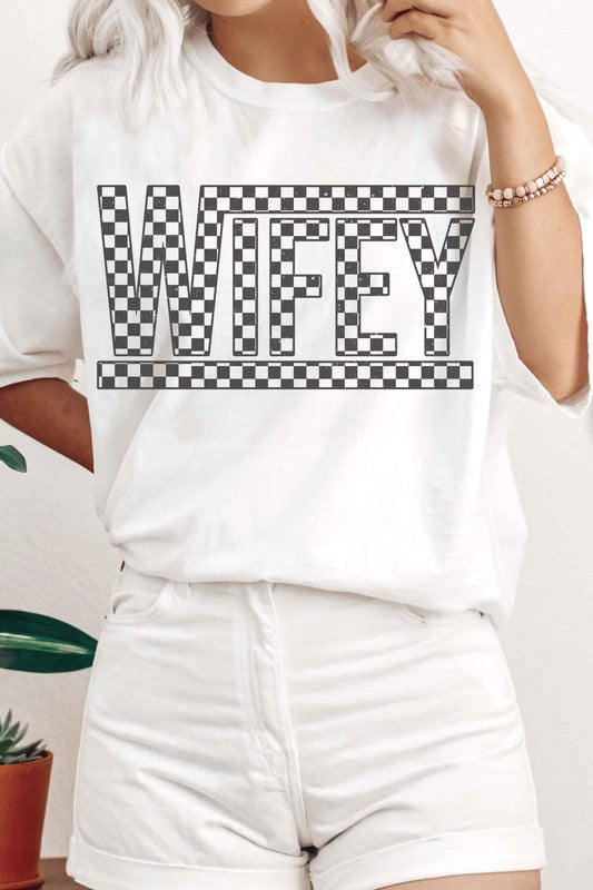 CHECKERED WIFEY Graphic T-Shirt BLUME AND CO.