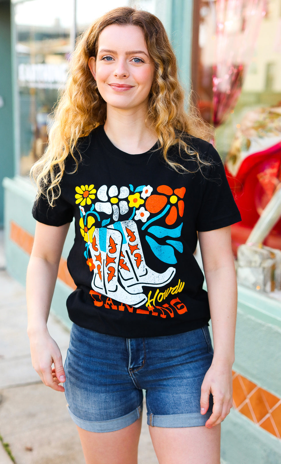 Black Cotton HOWDY DARLING Graphic Tee BOU TEE QUE