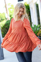 Hello Beautiful Rust Ditzy Floral Thermal Tiered Babydoll Top Ces Femme