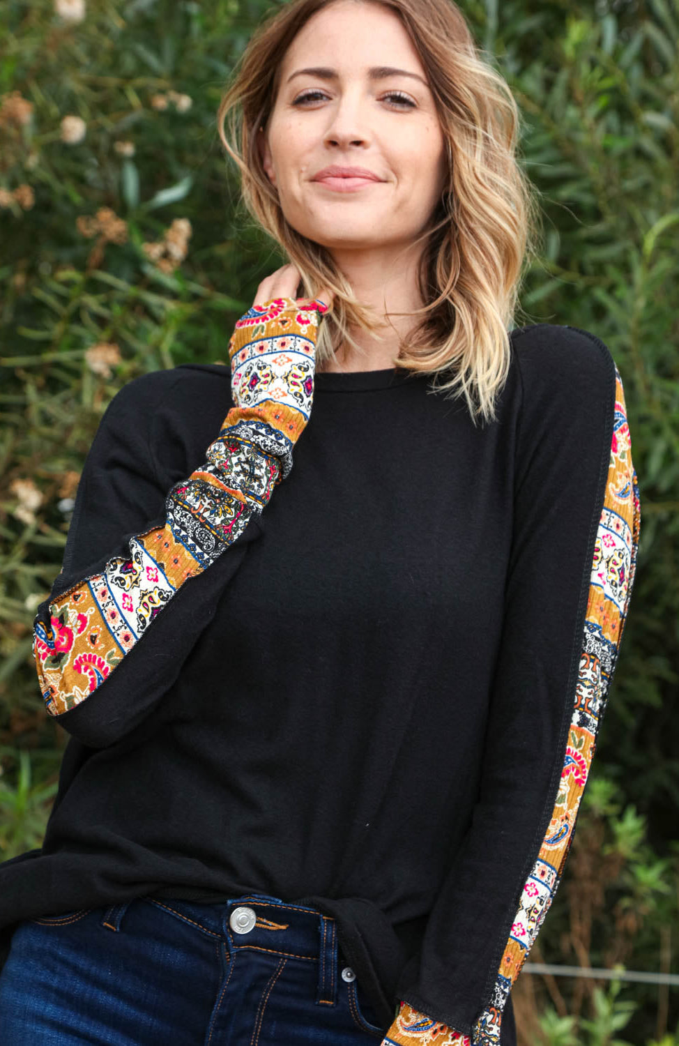 Ethnic Paisley Print Raglan Knit Top with Thumb Holes Haptics