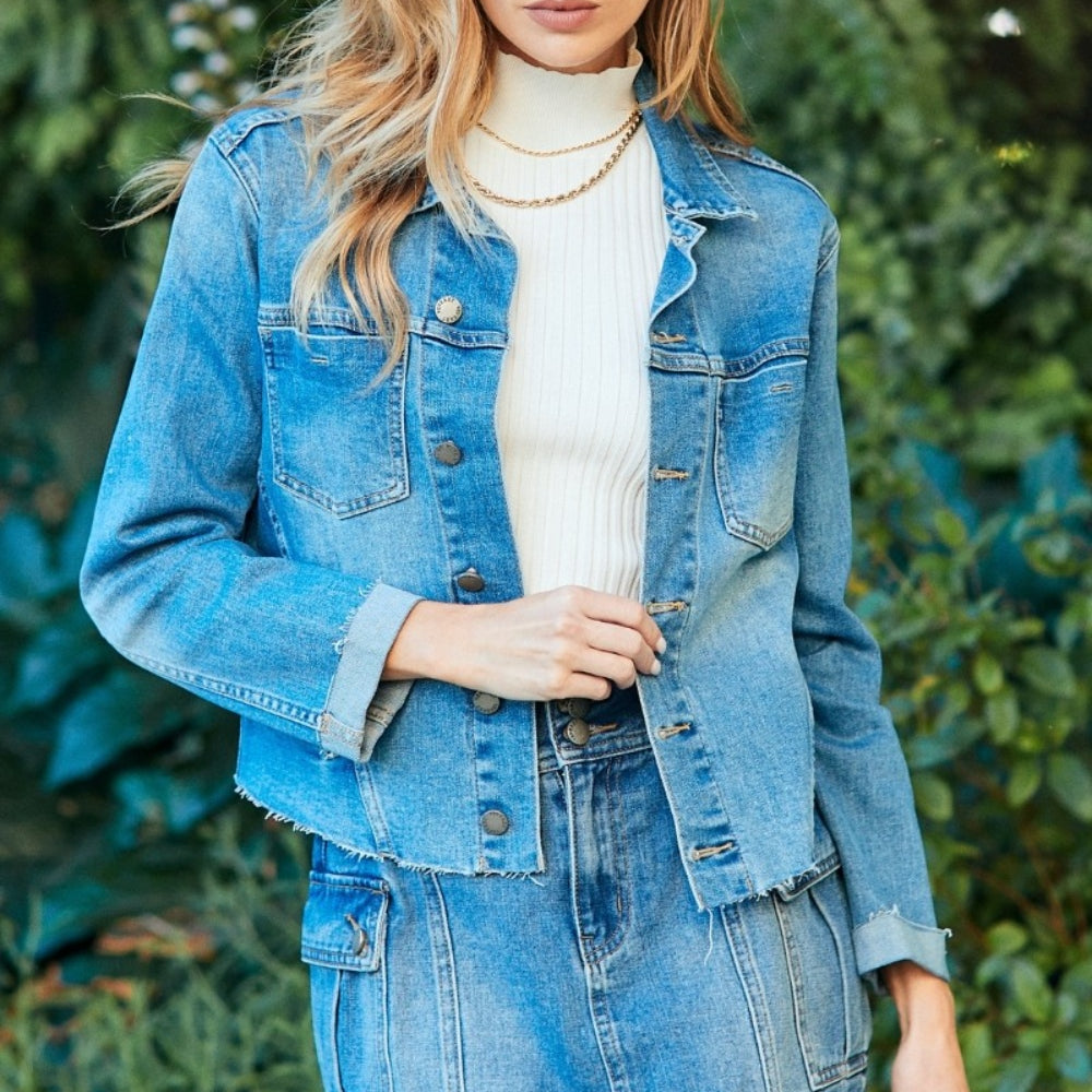 Veveret Button Up Raw Hem Denim Jacket