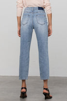 HIGH RISE STRAIGHT JEANS Insane Gene