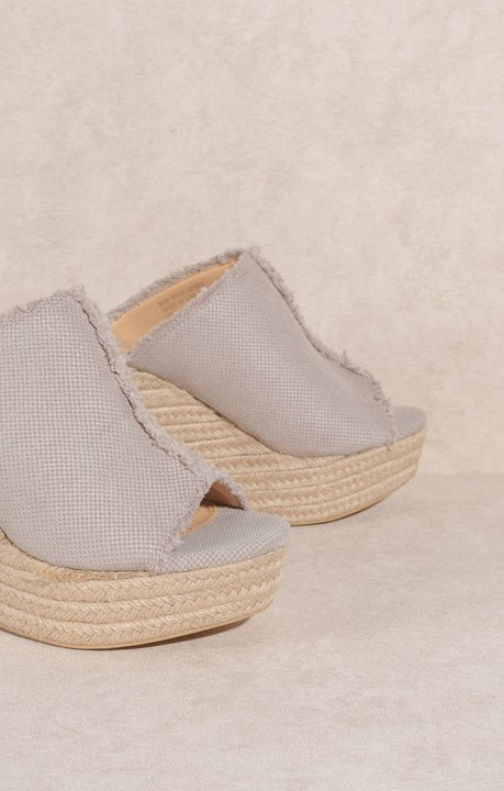 OASIS SOCIETY Bliss - Distressed Linen Wedge Oasis Society