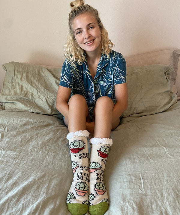 Love Sucks - Women's Cozy Sherpa Slippers Socks Oooh Yeah Socks