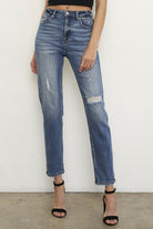 HIGH RISE GIRLFIRNED JEANS Insane Gene