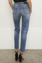 HIGH RISE GIRLFIRNED JEANS Insane Gene