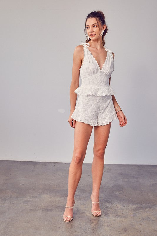 Embroidery Eyelet Shorts Do + Be Collection