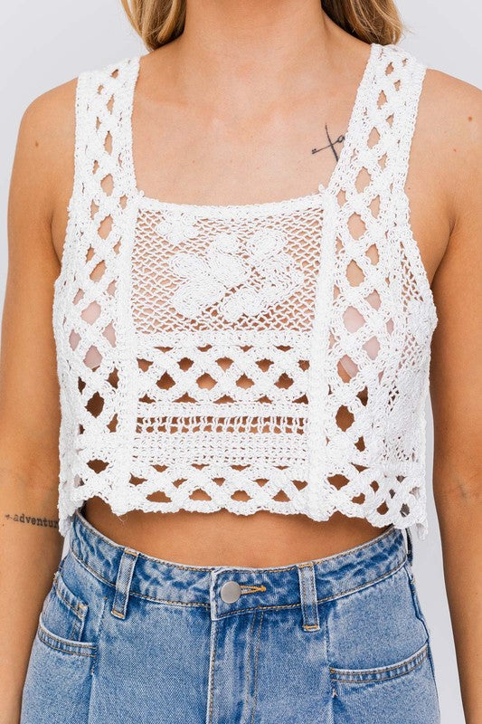 Sleeveless Crochet Top LE LIS