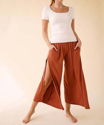 BAMBOO ANKLE LENGTH SLIT PANTS Fabina