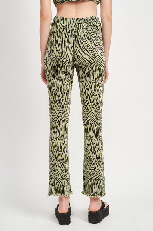 HIGH RISE  FLARE PLEATED PANTS Emory Park