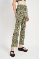 HIGH RISE  FLARE PLEATED PANTS Emory Park