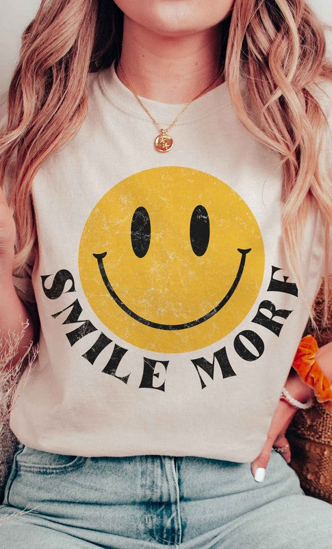 SMILE MORE HAPPY FACE GRAPHIC TEE BLUME AND CO.