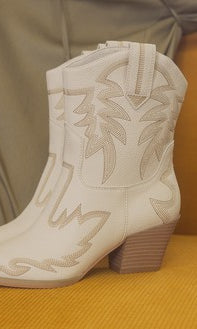 OASIS SOCIETY Nantes - Embroidered Cowboy Boots KKE Originals