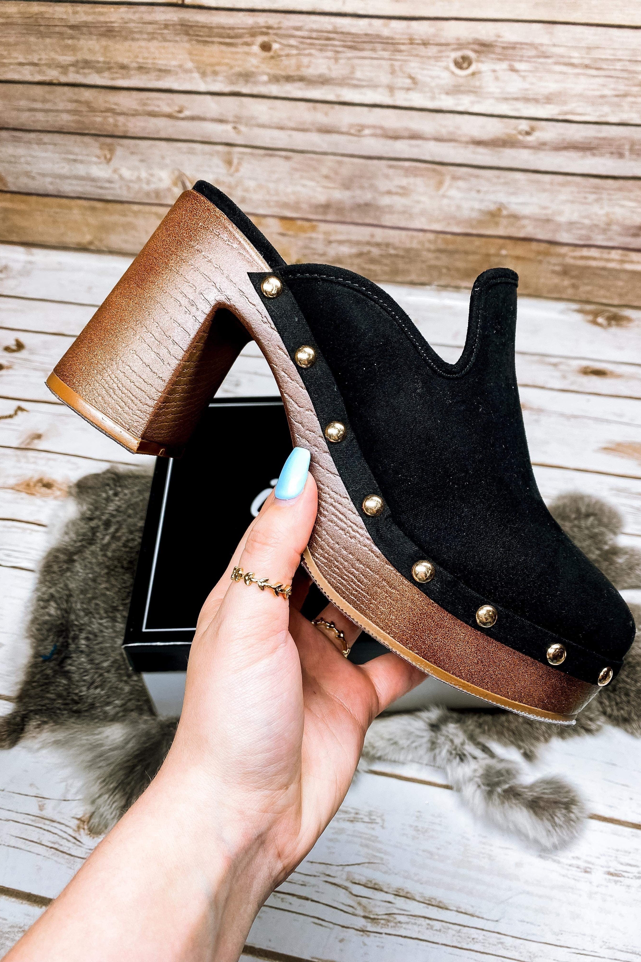 Claire Suede Clog Bliss Dropship
