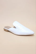 GEM-39 - POINTED TOE SLIP ON MULE FLATS Let's See Style