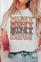 LEOPARD WIFEY REPEAT Graphic T-Shirt BLUME AND CO.