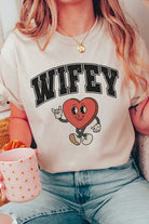 PLUS SIZE - WIFEY HEART Graphic T-Shirt BLUME AND CO.