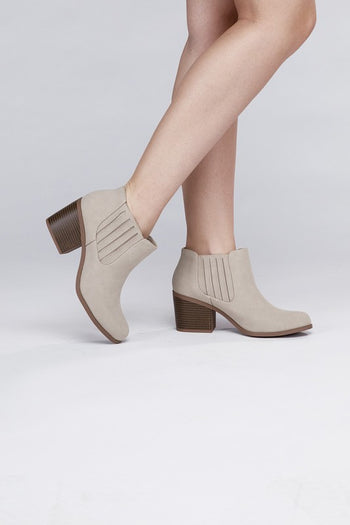 VROOM Ankle Booties Fortune Dynamic