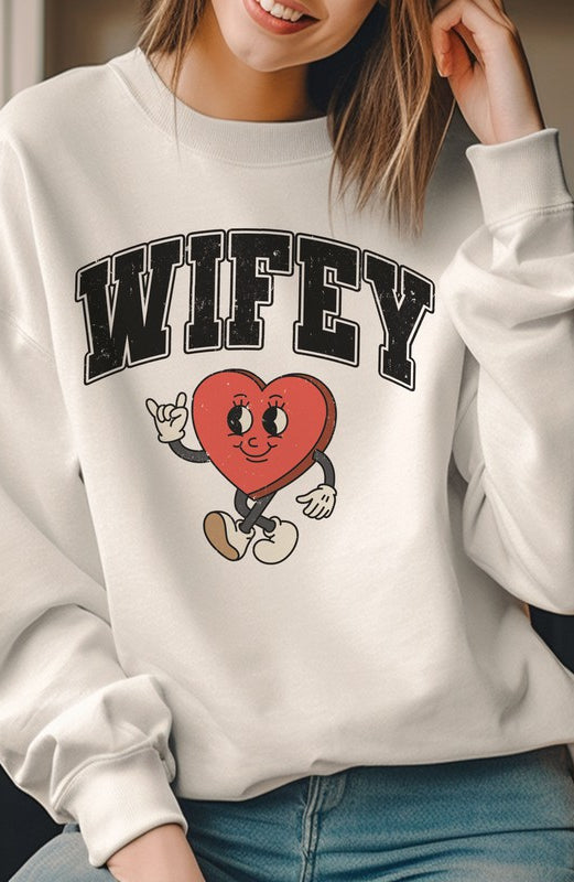 WIFEY HEART Graphic Sweatshirt BLUME AND CO.