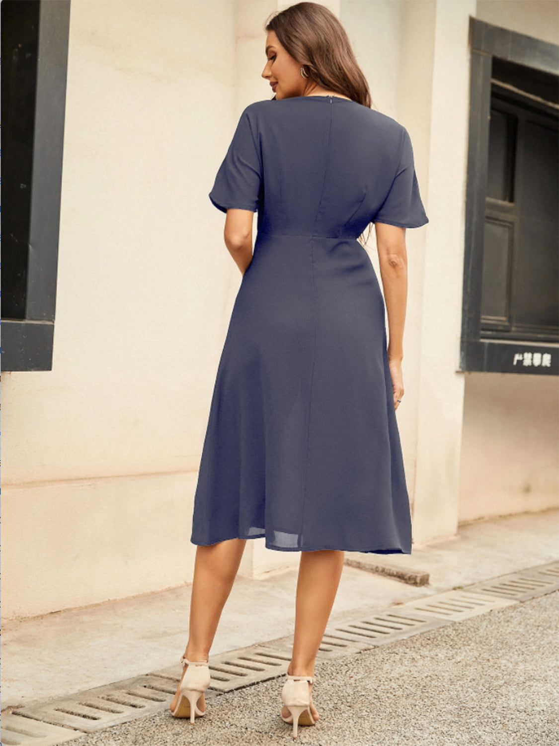 Round Neck Short Sleeve Midi Dress Trendsi