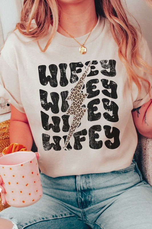 PLUS SIZE - LEOPARD LIGHTNING WIFEY Graphic Tee BLUME AND CO.