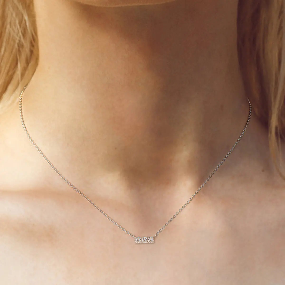 925 Sterling Silver Inlaid Moissanite Bar Necklace Trendsi