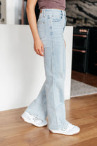 Brooke High Rise Control Top Vintage Wash Straight Jeans Ave Shops