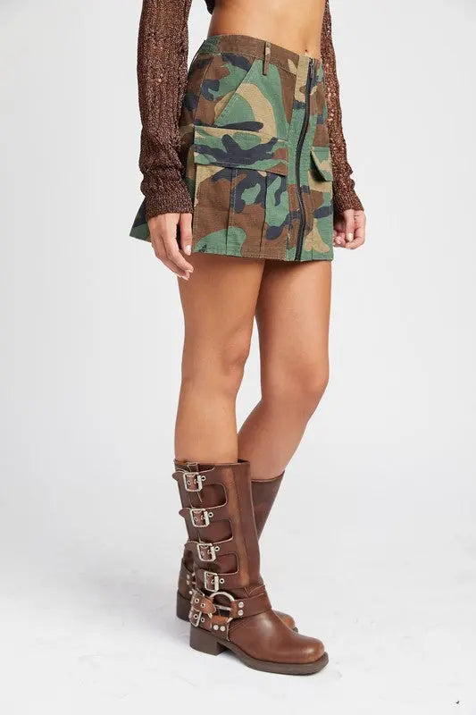 CAMO MINI SKIRT WITH FRONT ZIPPER Emory Park