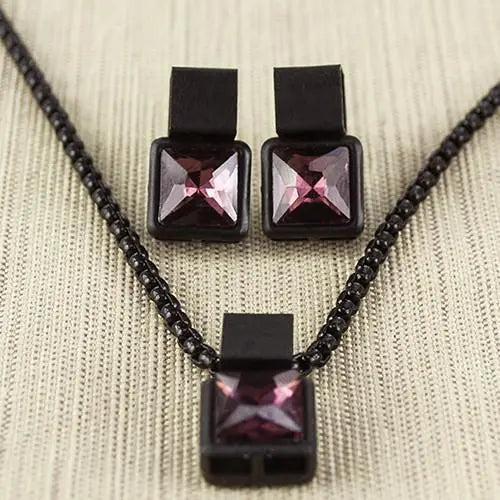 Coal Necklace-Plum |   |  Casual Chic Boutique