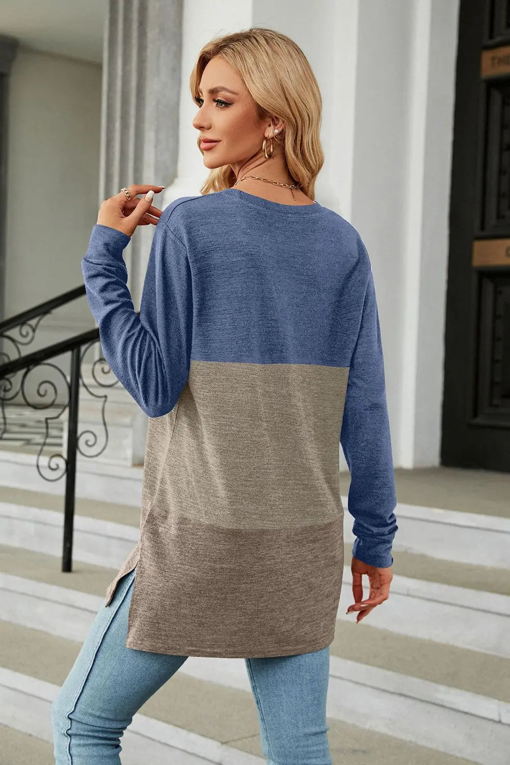 Color Block Round Neck Long Sleeve Slit T-Shirt Trendsi