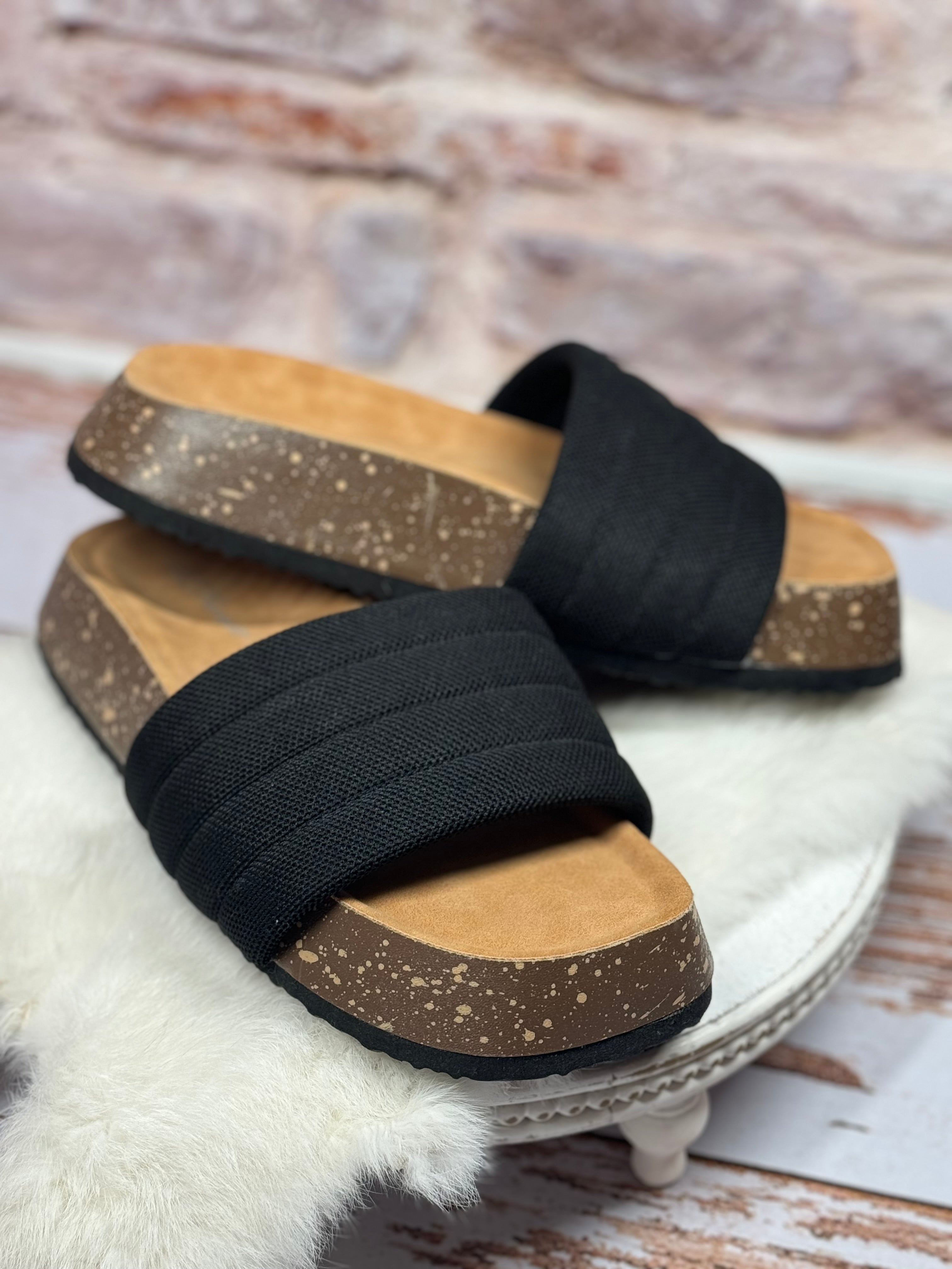 Chloe Chunky Slide in Black Bliss Dropship