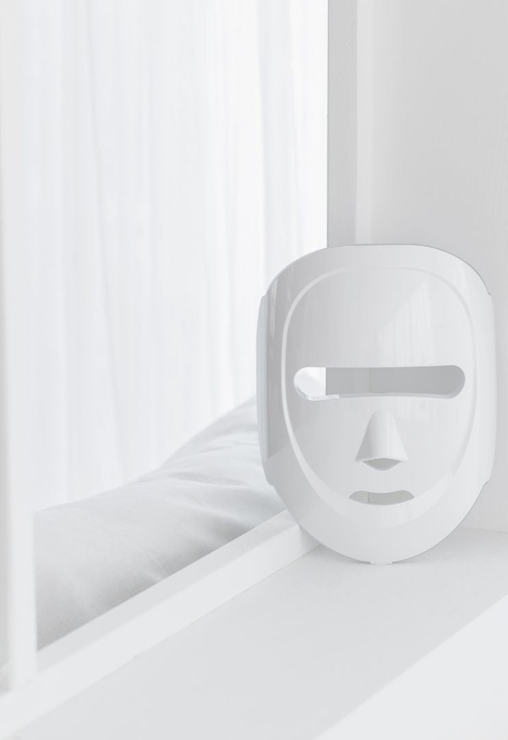 Eco Face Platinum LED Mask (Pearl White) ECO FACE PLATINUM